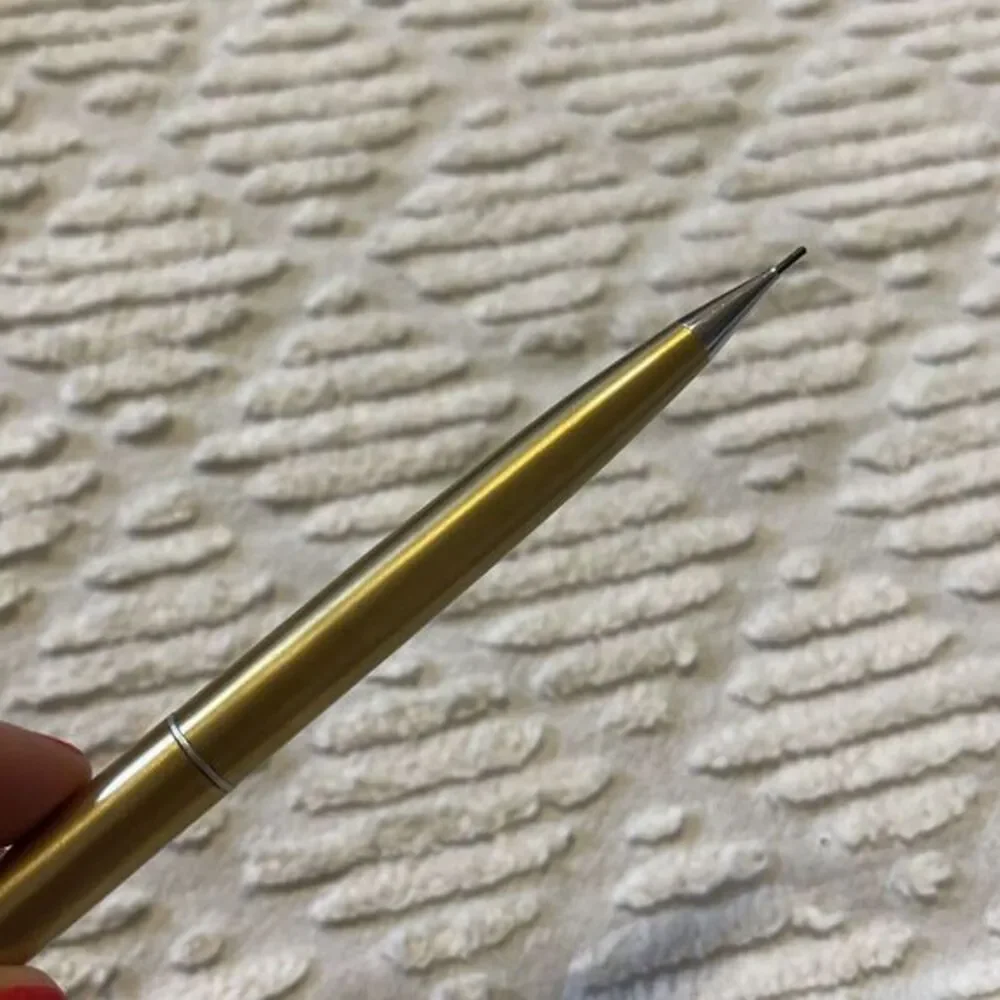 N/A gold tone